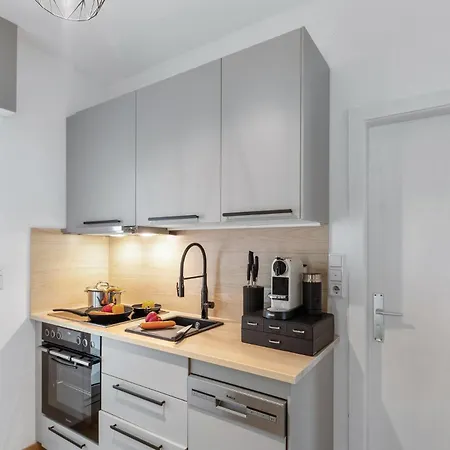 Appartamento Nearcityapt, Parkplatz, 6personen, Naehe Messe *