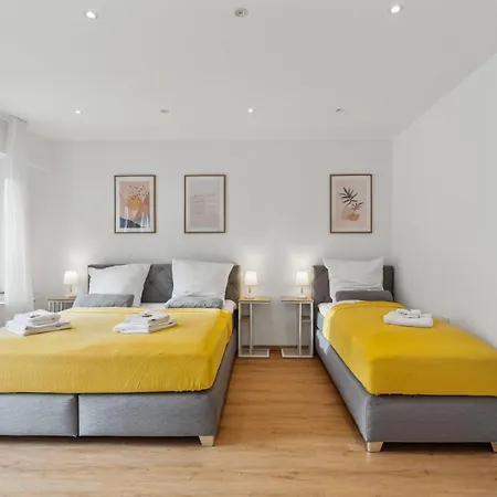 Nearcityapt, Parkplatz, 6personen, Naehe Messe Apartment