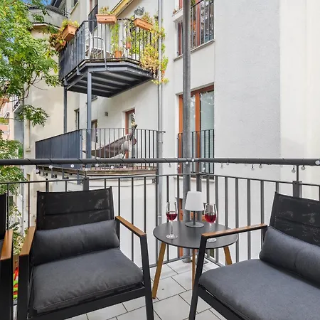 Nearcityapt, Parkplatz, 6personen, Naehe Messe Apartment *